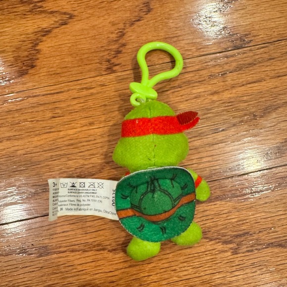 Raphael Teenage Mutant Ninja Turtles Micro Teenies Plush Keychain Clip TMNT Red - Picture 3 of 3